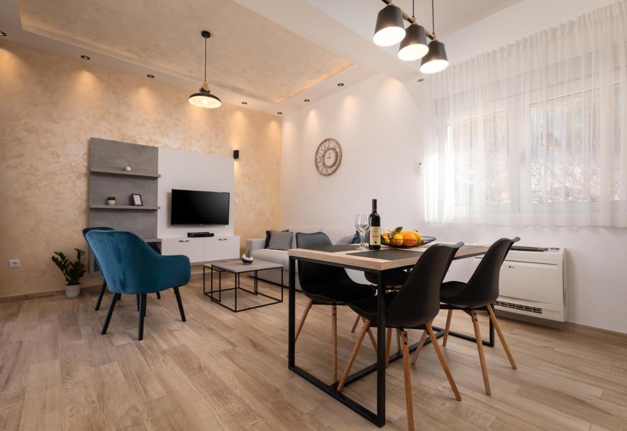 Bonintro Lux Apartment Kotor Eksteriør billede