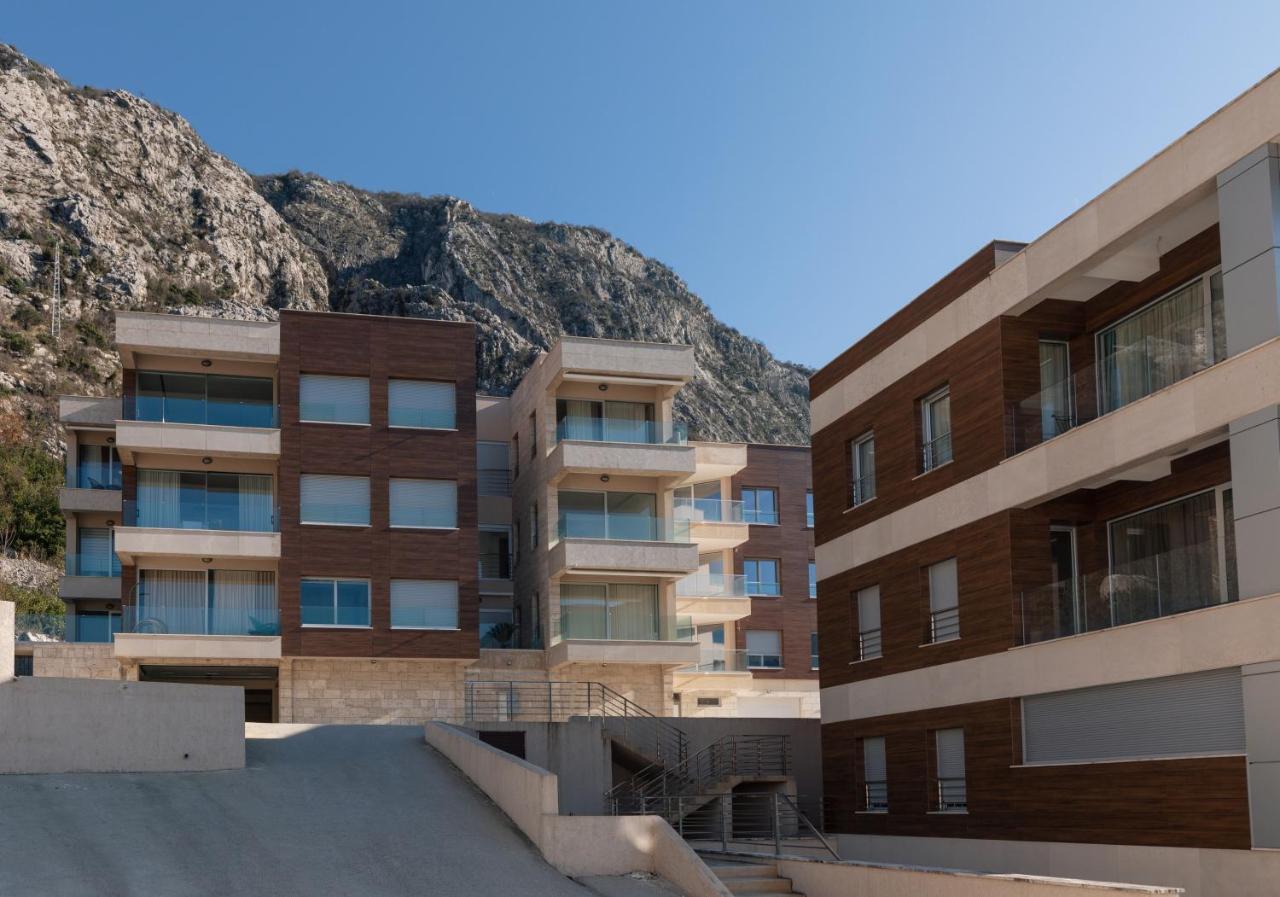 Bonintro Lux Apartment Kotor Eksteriør billede