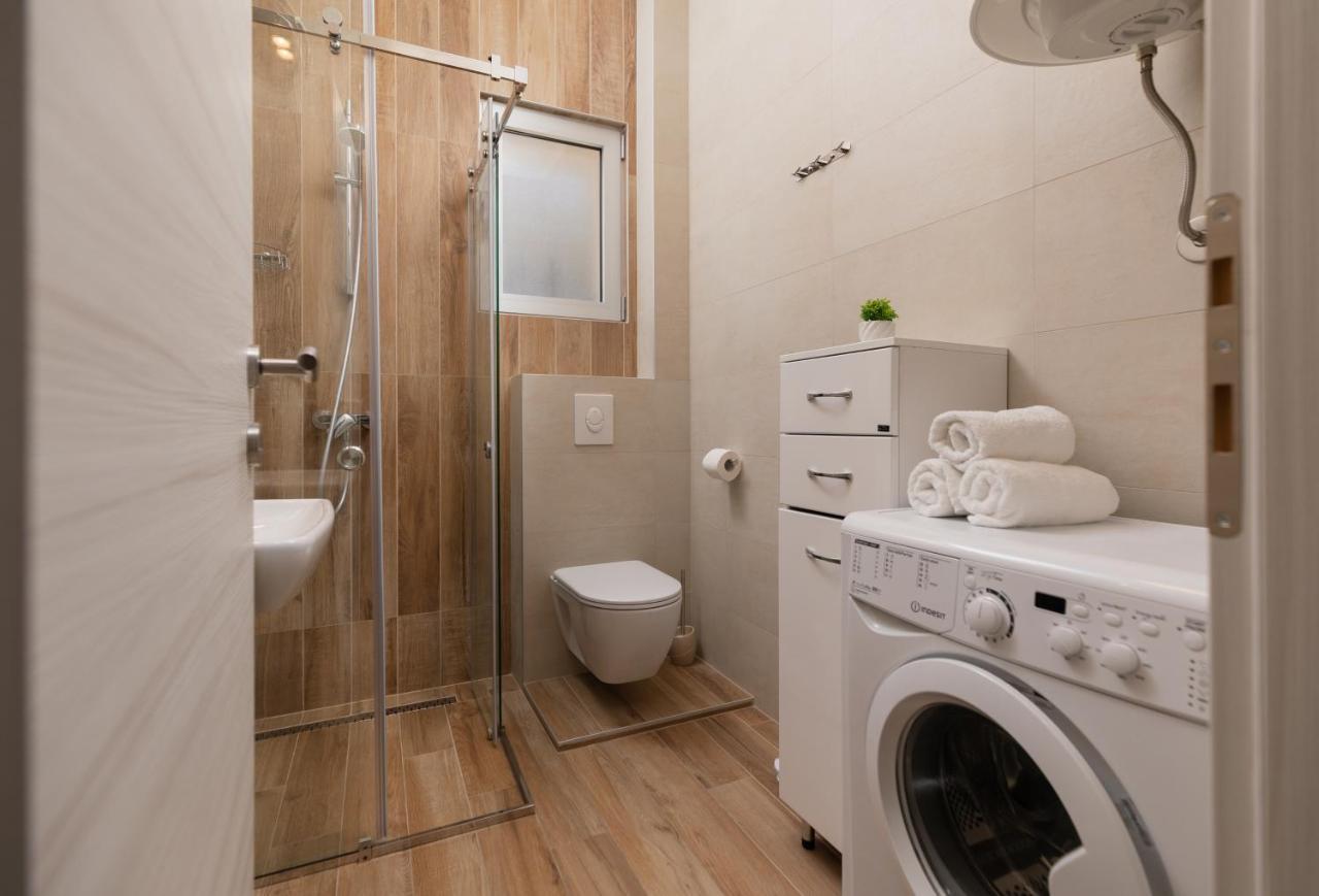 Bonintro Lux Apartment Kotor Eksteriør billede