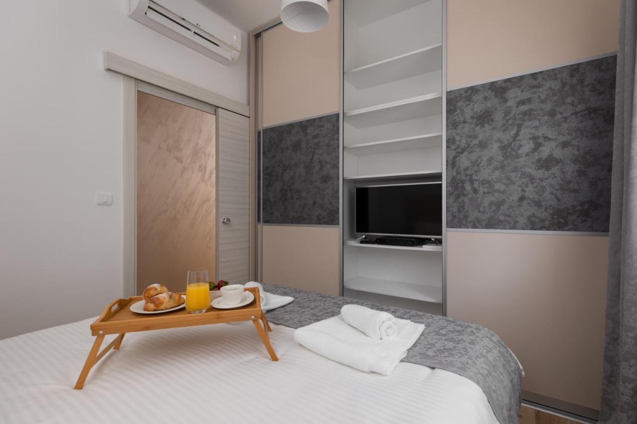 Bonintro Lux Apartment Kotor Eksteriør billede